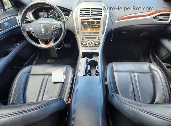 3LN6L5LU1HR666028 2017 LINCOLN MKZ Темно-бордовый Вид панели приборов
