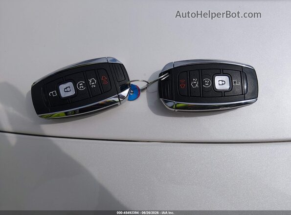 3LN6L5LU7LR618980 2020 LINCOLN MKZ White Вид панелі приладів