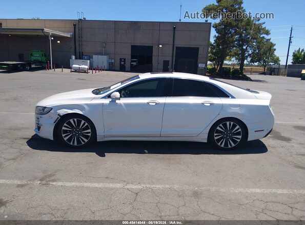 3LN6L5MUXKR620980 2019 LINCOLN MKZ HYBRID White Front view