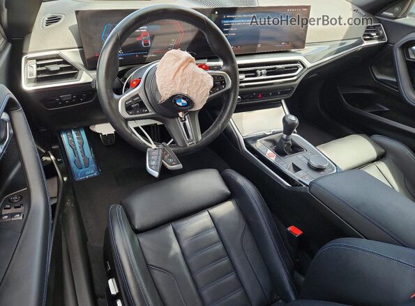 3MF13DM02P8D58453 2023 BMW M2 Gray Առջևի վահանակի տեսք