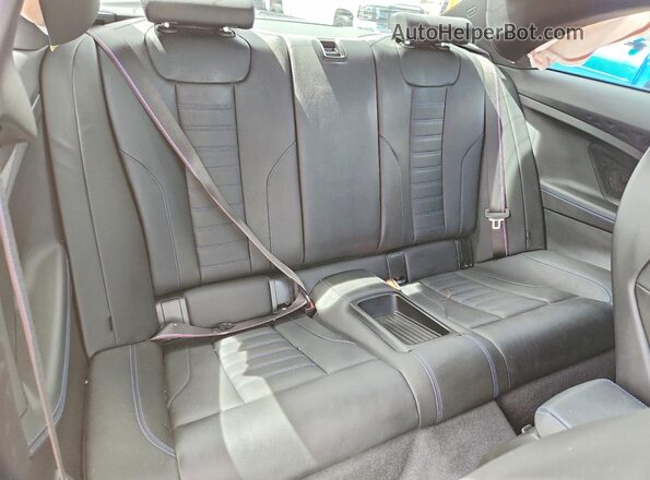 3MF13DM02P8D58453 2023 BMW M2 Gray Հետևի նստատեղերի տեսք