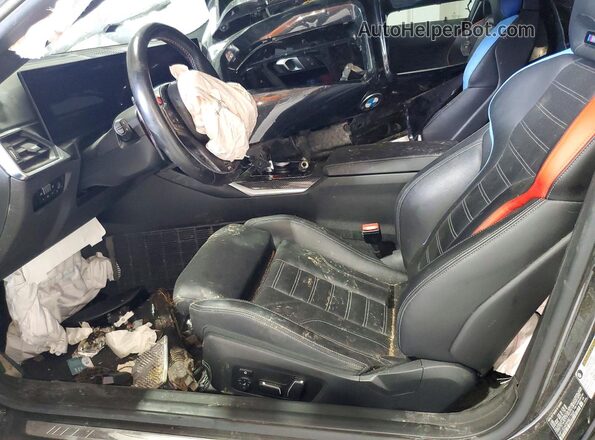 3MF13DM09R8E17906 2024 BMW M2 Black წინა სალონის ხედი