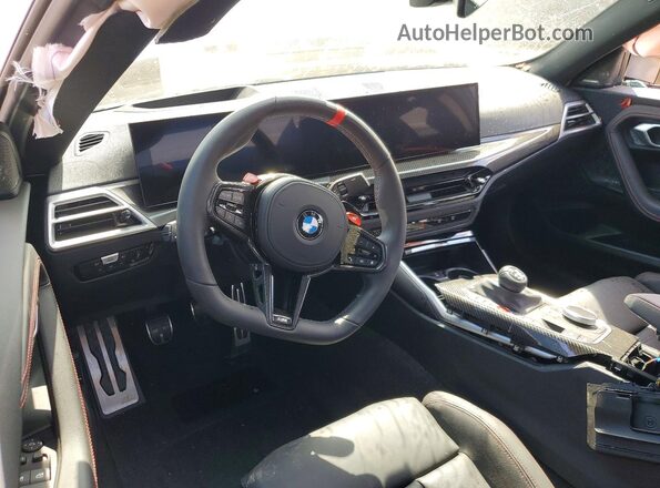 3MF23DM01T8F92243 2026 BMW M2 Gray Вид панелі приладів