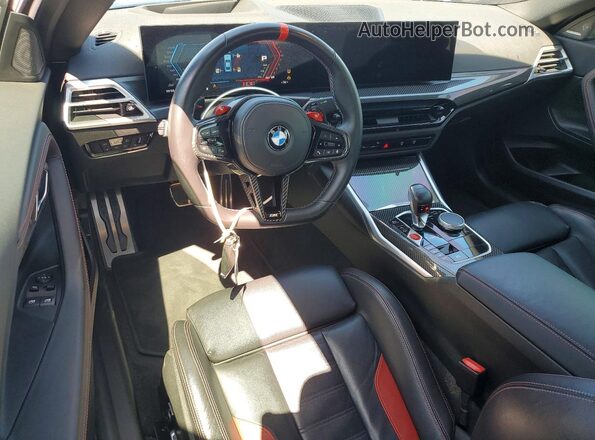 3MF23DM09S8F03047 2025 BMW M2 Blue Vista del salpicadero
