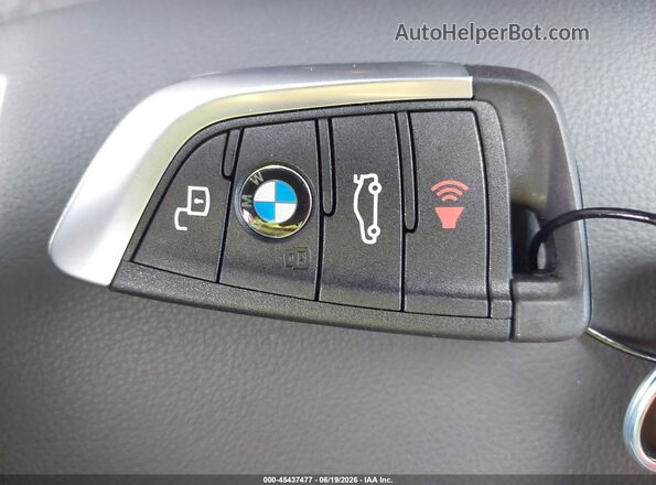 3MF23DM0XT8G44453 2026 BMW M2 White Առջևի վահանակի տեսք