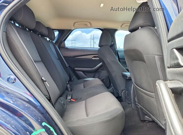 3MVDMAAL2MM269445 2021 MAZDA CX-30 Blue Rear interior view