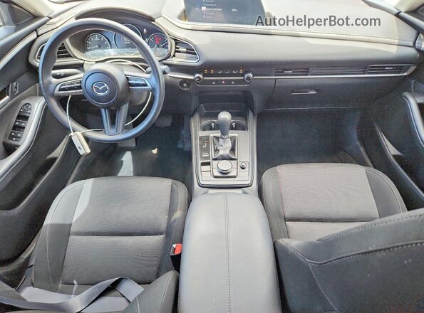 3MVDMAAL2MM269445 2021 MAZDA CX-30 Blue Dashboard view