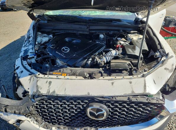 3MVDMAAL7MM225957 2021 MAZDA CX-30 White Rear interior view