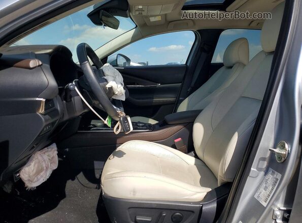 3MVDMADL9MM272757 2021 MAZDA CX-30 Silver Front interior view
