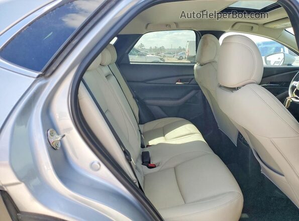 3MVDMADL9MM272757 2021 MAZDA CX-30 Silver Rear interior view