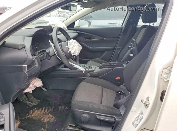 3MVDMBAL7NM440455 2022 MAZDA CX-30 Белый Вид салона спереди