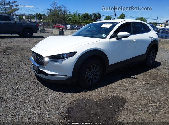 3MVDMBAM2RM669544 2024 MAZDA CX-30 White Front left