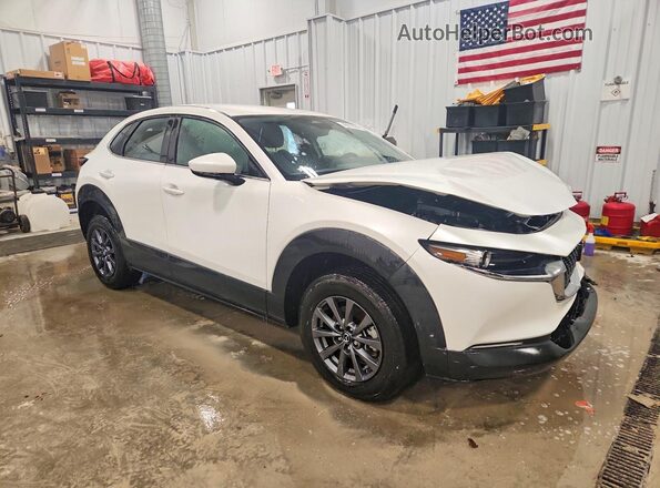 3MVDMBAM4SM783034 2025 MAZDA CX-30 Белый Передняя правая четверть