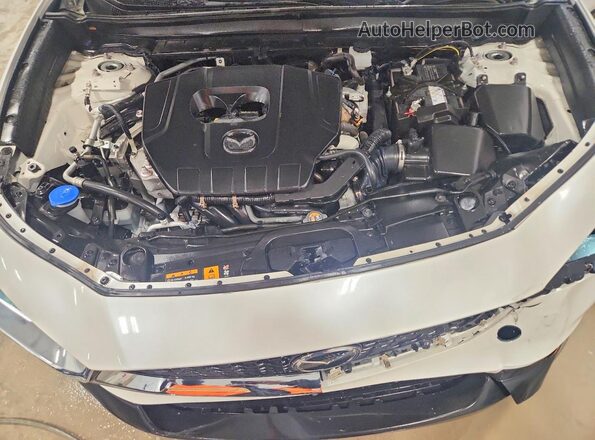 3MVDMBAM4SM783034 2025 MAZDA CX-30 Белый Вид задней части салона