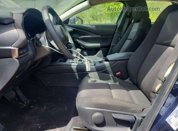 3MVDMBAM4SM847623 2025 MAZDA CX-30 Синий Вид салона спереди