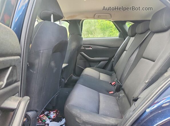 3MVDMBAM4SM847623 2025 MAZDA CX-30 Синий Вид задней части салона