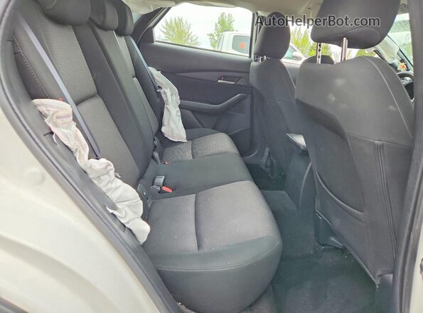 3MVDMBAM5PM570830 2023 MAZDA CX-30 Белый Вид задней части салона
