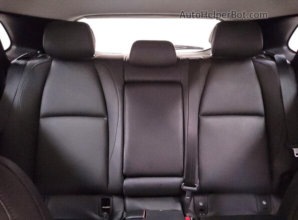 3MVDMBAY3NM437998 2022 MAZDA CX-30 White Rear seats view