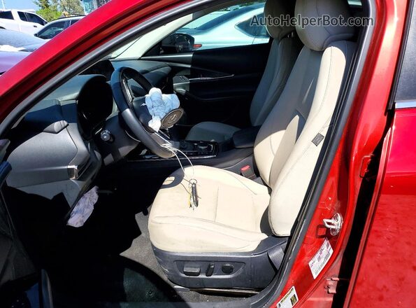 3MVDMBAY9MM308856 2021 MAZDA CX-30 Red Front interior view