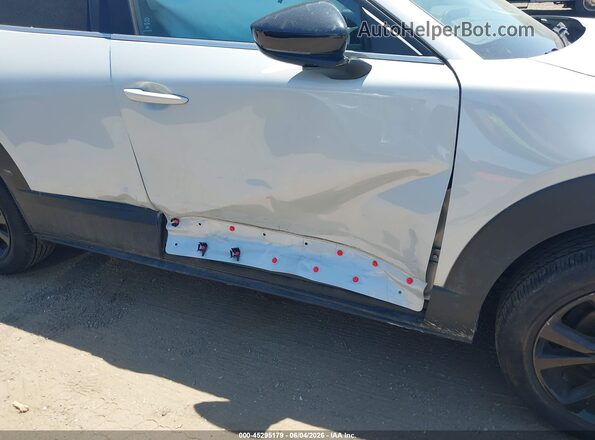 3MVDMBBM0RM609437 2024 MAZDA CX-30 Cream Front view