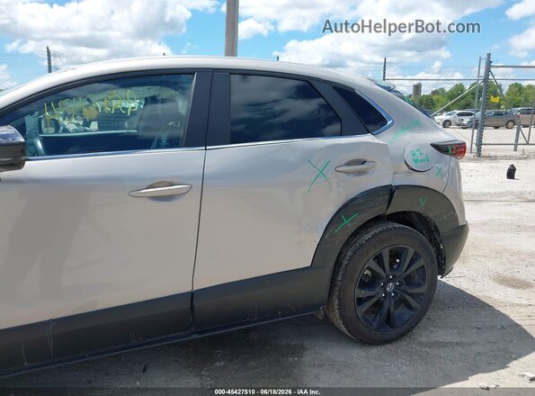 3MVDMBBM1RM657951 2024 MAZDA CX-30 Cream Դիմացի տեսք