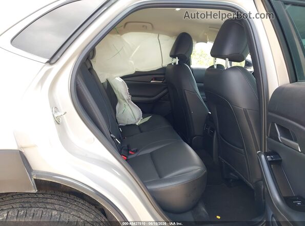3MVDMBBM1RM657951 2024 MAZDA CX-30 Cream VIN կոդի պիտակի տեսք