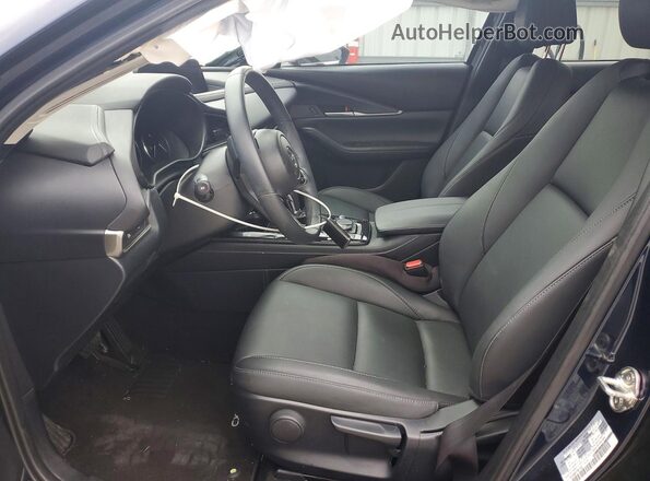 3MVDMBBM1RM675091 2024 MAZDA CX-30 Blue Front interior view