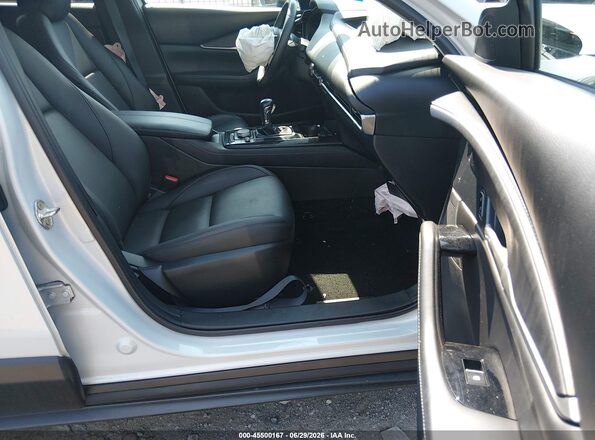 3MVDMBBM3RM660995 2024 MAZDA CX-30 White Вид салону спереду