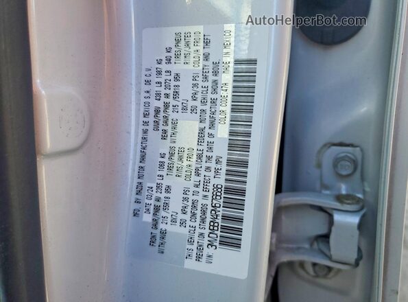 3MVDMBBM4RM676686 2024 MAZDA CX-30 Silver Widok naklejki z numerem VIN
