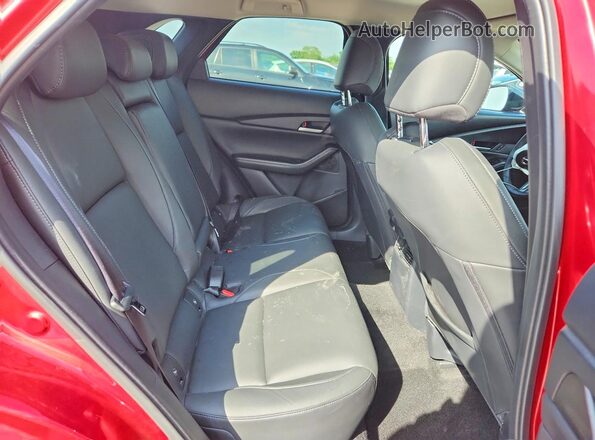 3MVDMBBM6RM671120 2024 MAZDA CX-30 Red Սալոնի հետևի տեսք