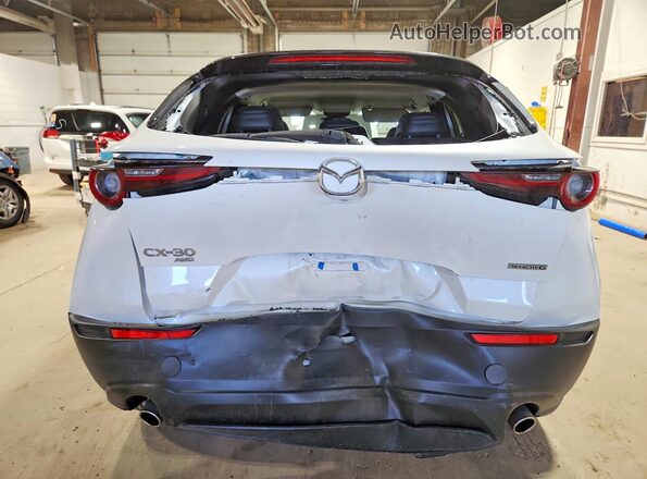 3MVDMBBM8PM560369 2023 MAZDA CX-30 White 