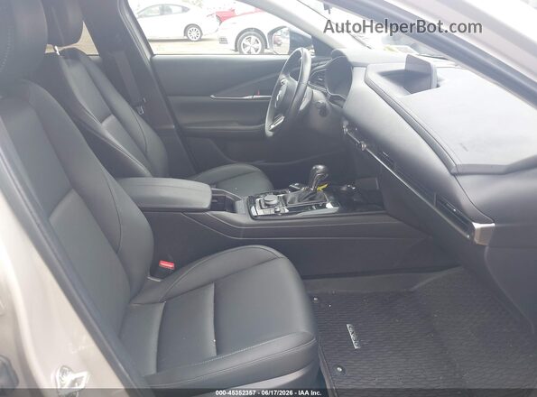 3MVDMBBM8RM646140 2024 MAZDA CX-30 Brown წინა სალონის ხედი