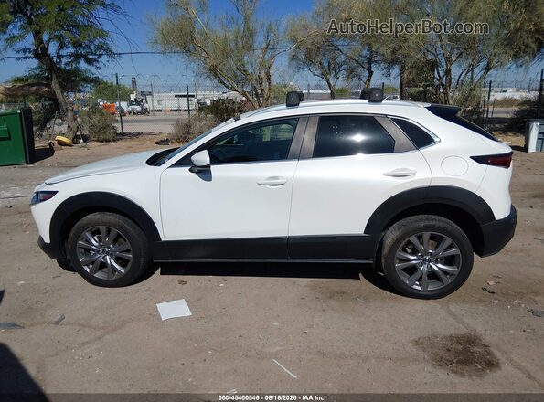 3MVDMBBM9PM529549 2023 MAZDA CX-30 White Vista interior trasera