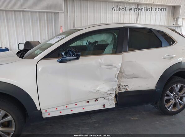 3MVDMBCL7MM208742 2021 MAZDA CX-30 Белый Вид спереди