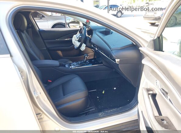 3MVDMBCM0RM711691 2024 MAZDA CX-30 Silver Вид салону спереду