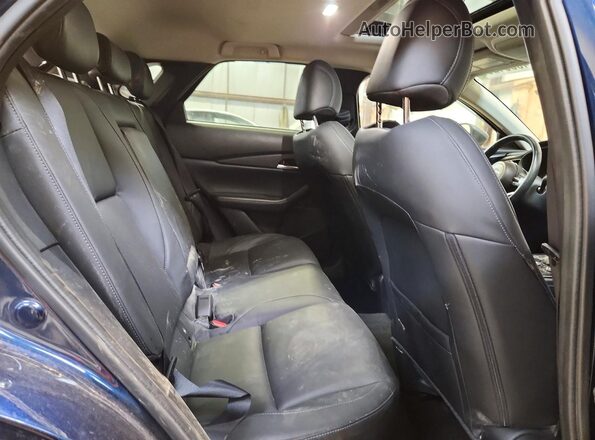 3MVDMBCM2PM502336 2023 MAZDA CX-30 Blue Vista interior trasera