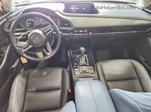 3MVDMBCM3PM501051 2023 MAZDA CX-30 Красный Вид панели приборов