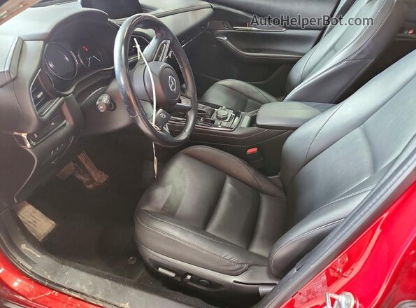 3MVDMBCM3PM501051 2023 MAZDA CX-30 Красный Вид салона спереди