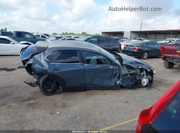 3MVDMBCM3SM775956 2025 MAZDA CX-30 Gray Rear interior view