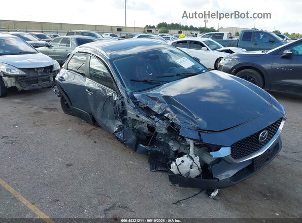 3MVDMBCM3SM775956 2025 MAZDA CX-30 Gray Front view