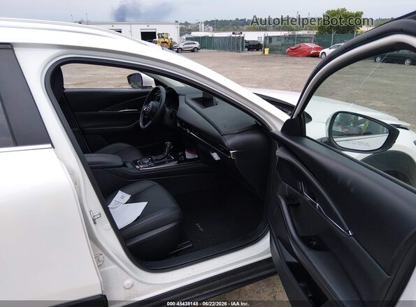 3MVDMBCM4SM790238 2025 MAZDA CX-30 White Widok wnętrza z przodu