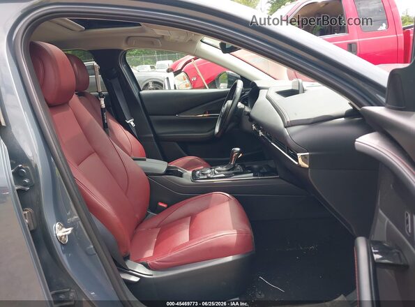 3MVDMBCM6PM548123 2023 MAZDA CX-30 Gray Front interior view