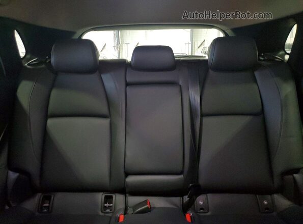 3MVDMBCM7SM777631 2025 MAZDA CX-30 Gray Vista de los asientos traseros