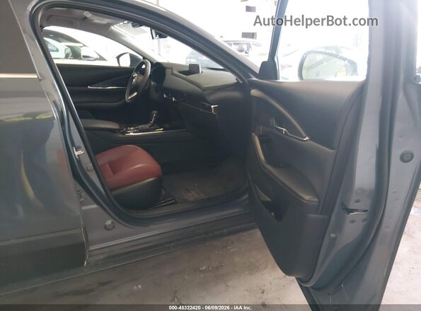 3MVDMBCM8RM684546 2024 MAZDA CX-30 Red Widok wnętrza z przodu