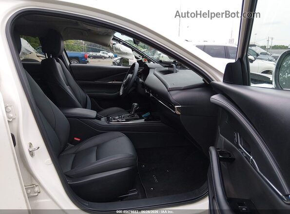 3MVDMBCM9RM630141 2024 MAZDA CX-30 White Front interior view