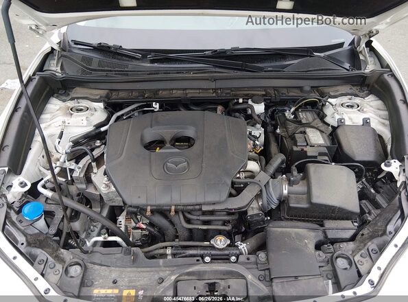 3MVDMBCM9RM630141 2024 MAZDA CX-30 White Rear view