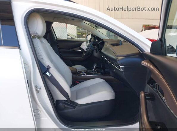 3MVDMBDY2SM809497 2025 MAZDA CX-30 White Vista interior delantera