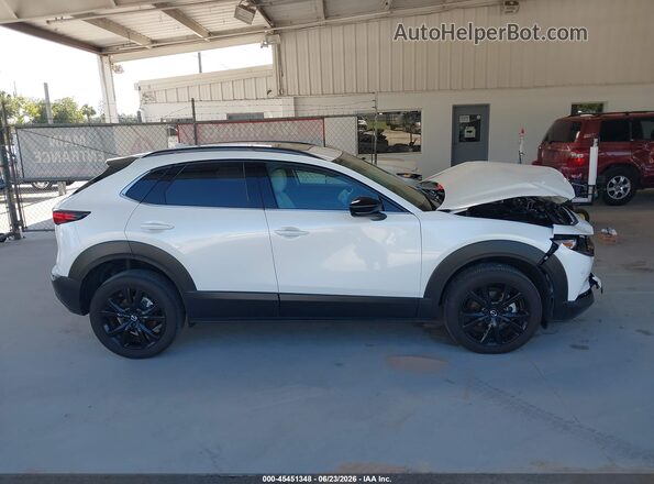 3MVDMBDY2SM809497 2025 MAZDA CX-30 White Vista interior trasera