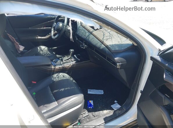 3MVDMBDY3SM784156 2025 MAZDA CX-30 White Front interior view
