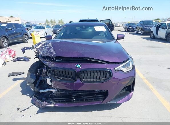 3MW23CM02N8C48868 2022 BMW 2 SERIES Purple Вид задньої частини салону